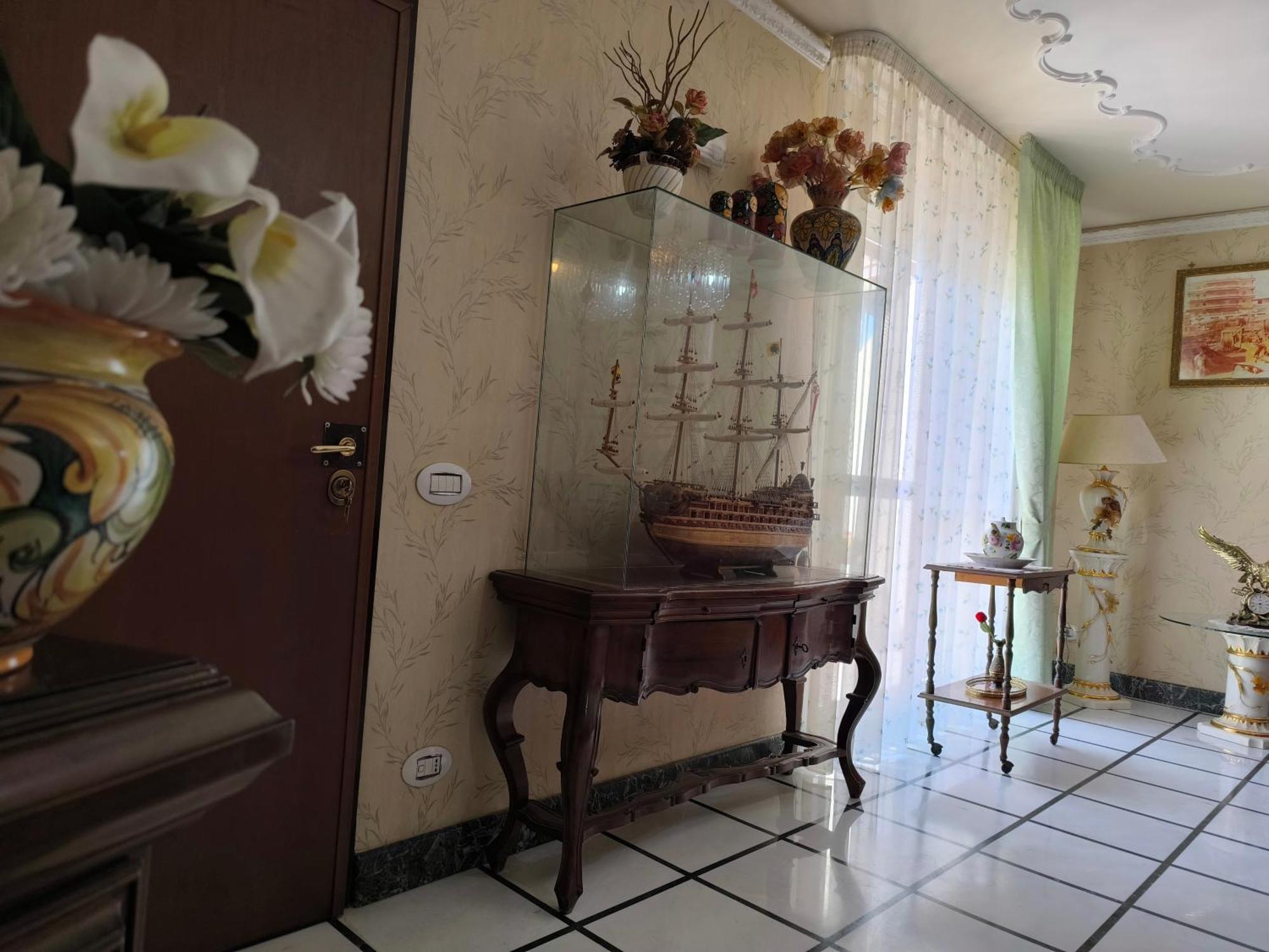 Bed And breakfast Kalinka Motta SantʼAnastasia Exteriör bild