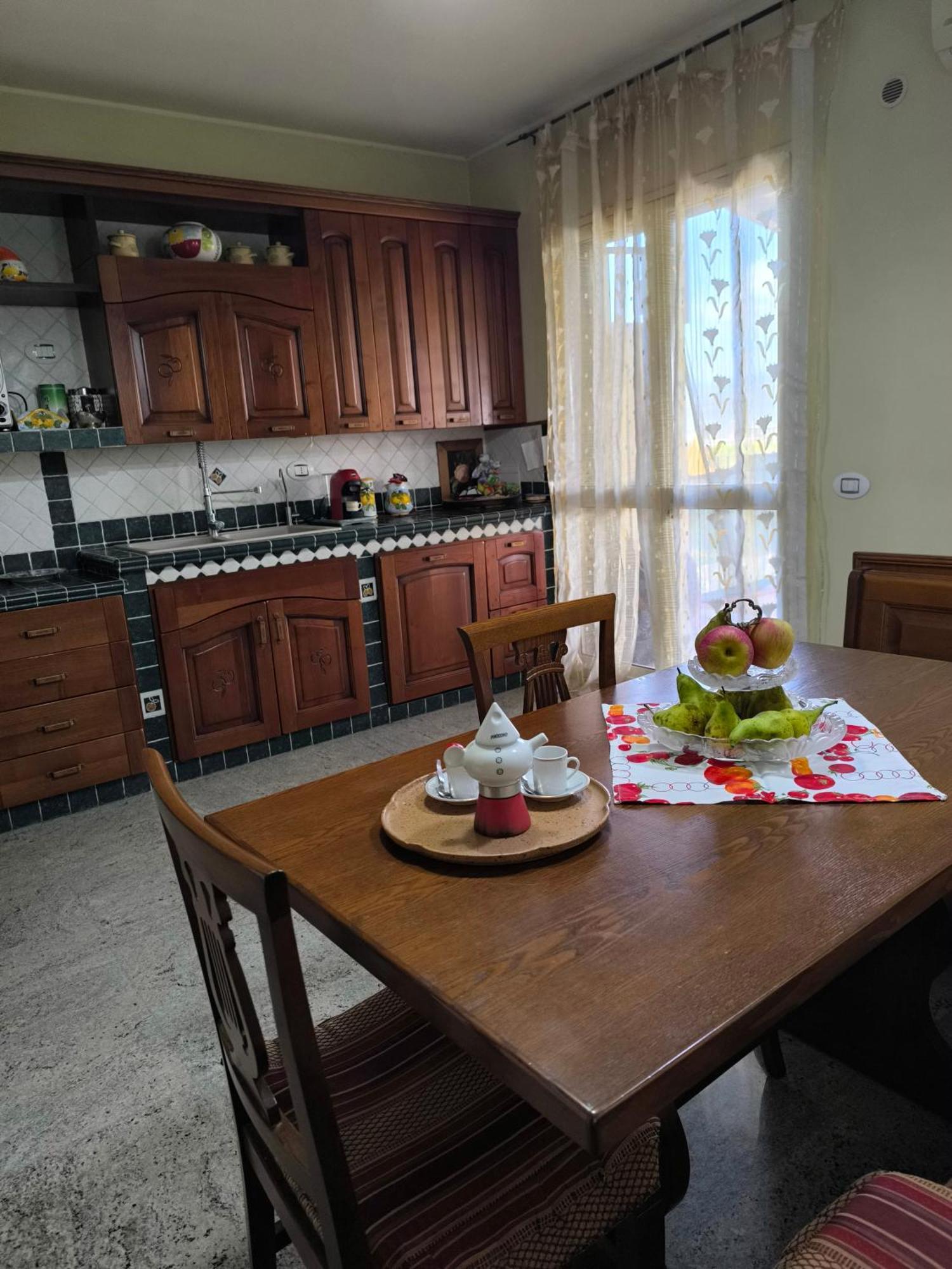 Bed And breakfast Kalinka Motta SantʼAnastasia Exteriör bild